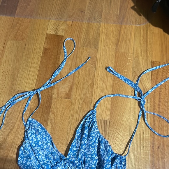 Blue Floral Dress Size Medium - Picture 3 of 6